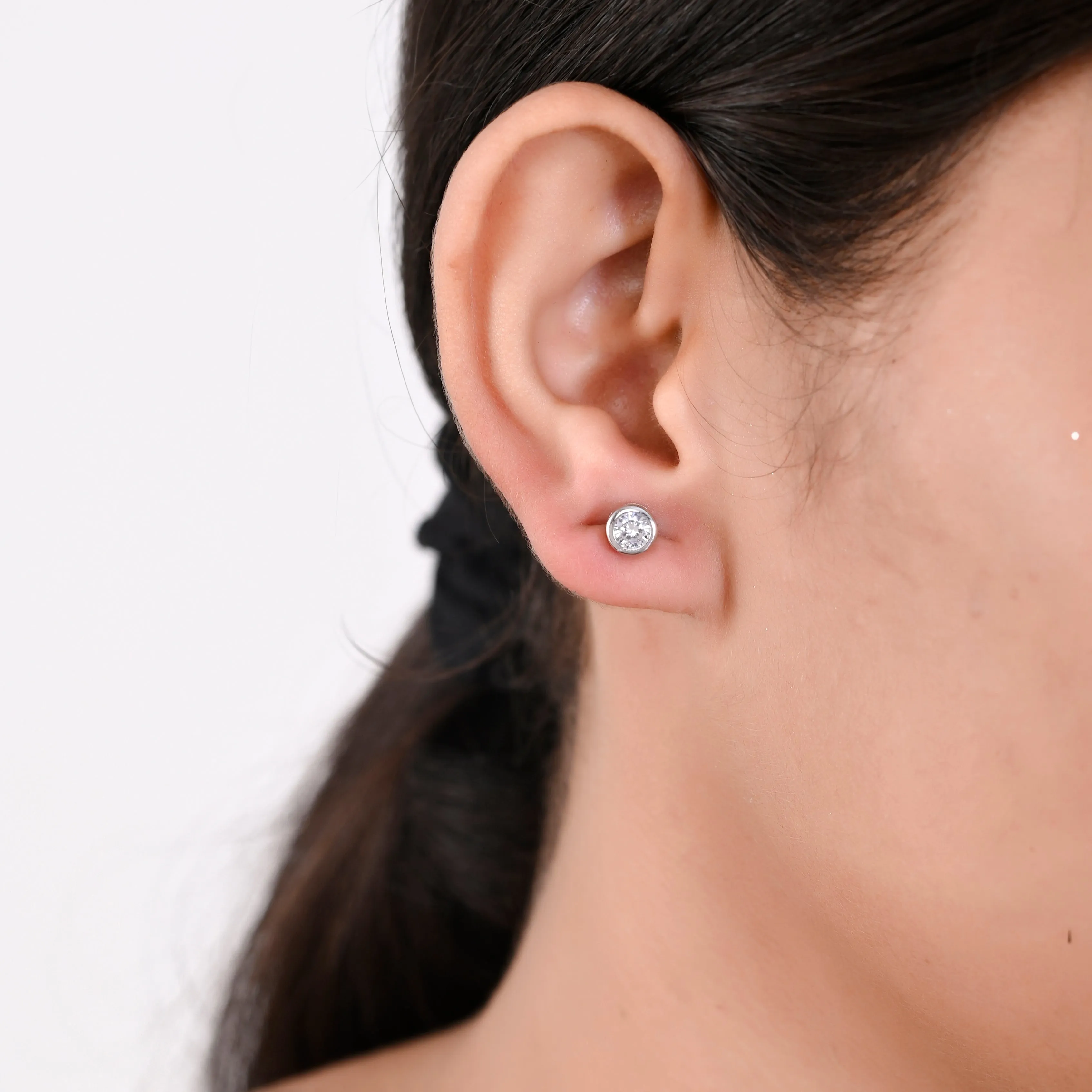 925 Sterling silver white gold  round silver studs  for womens and girls I With certificate of Authenticity 925 stamp