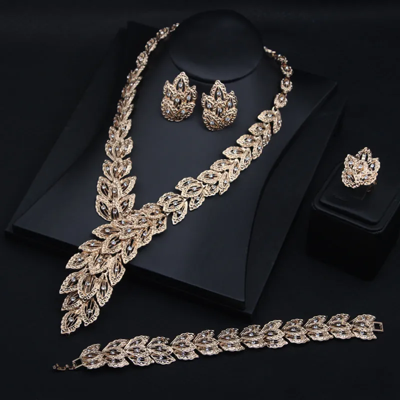 American exaggerated feather diamond clavicle short necklace four-piece set of women's accessories