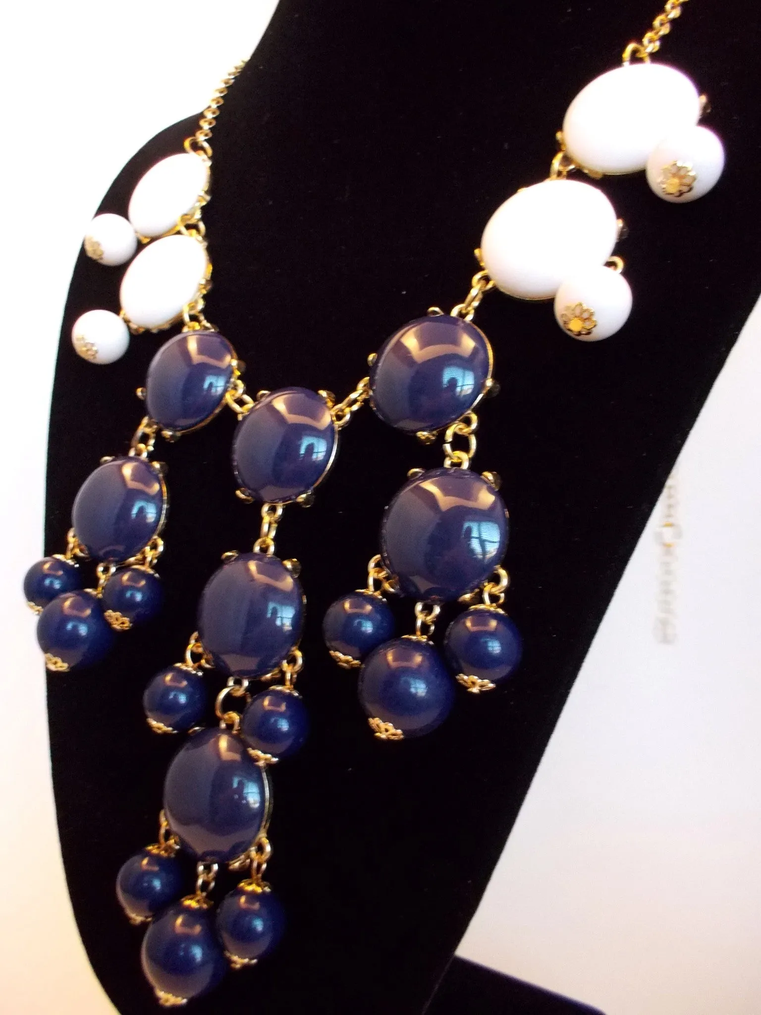 Bubble COLOR-BLOCK Statement Necklace- Navy & White