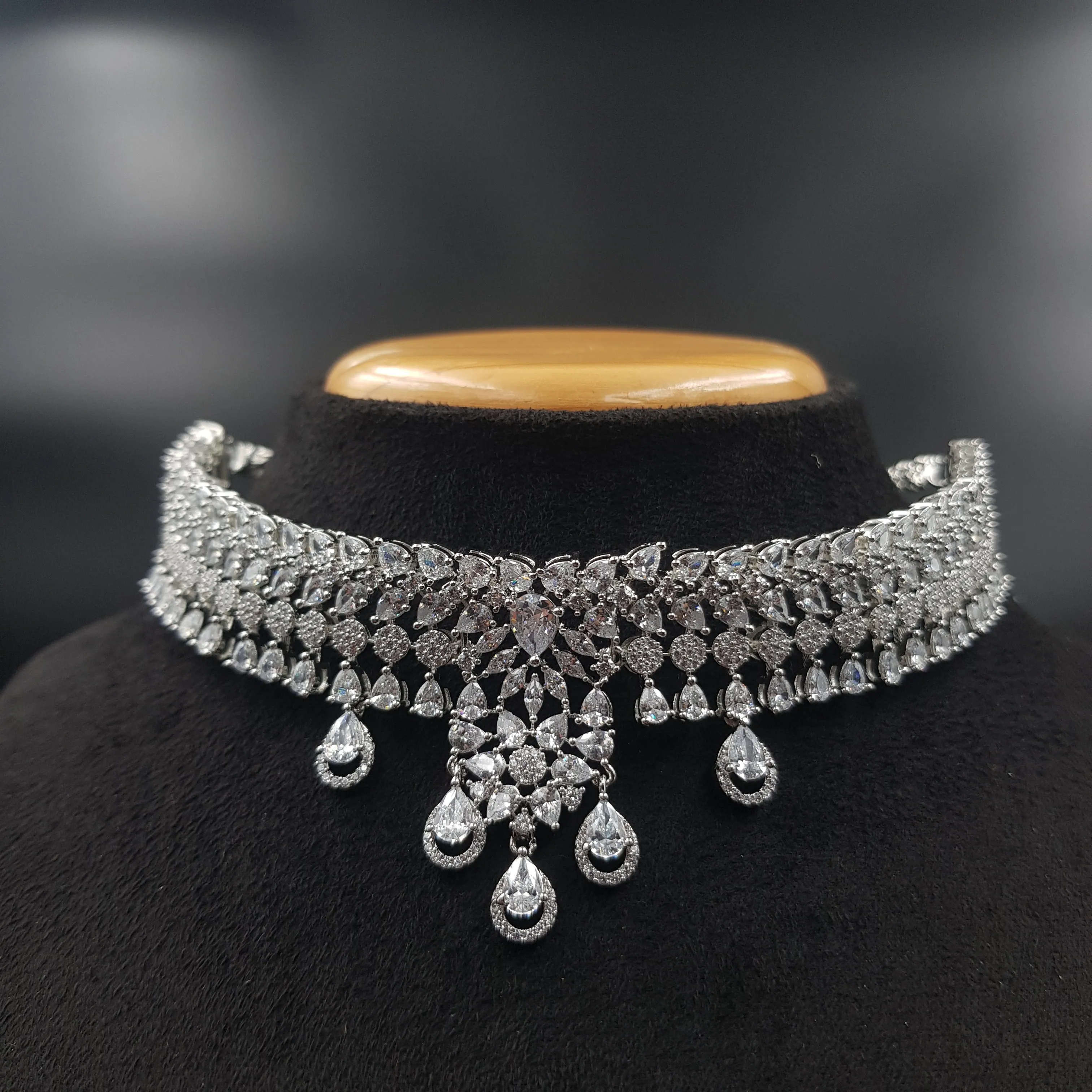 Choker Zircon/AD Necklace Set 10768-69