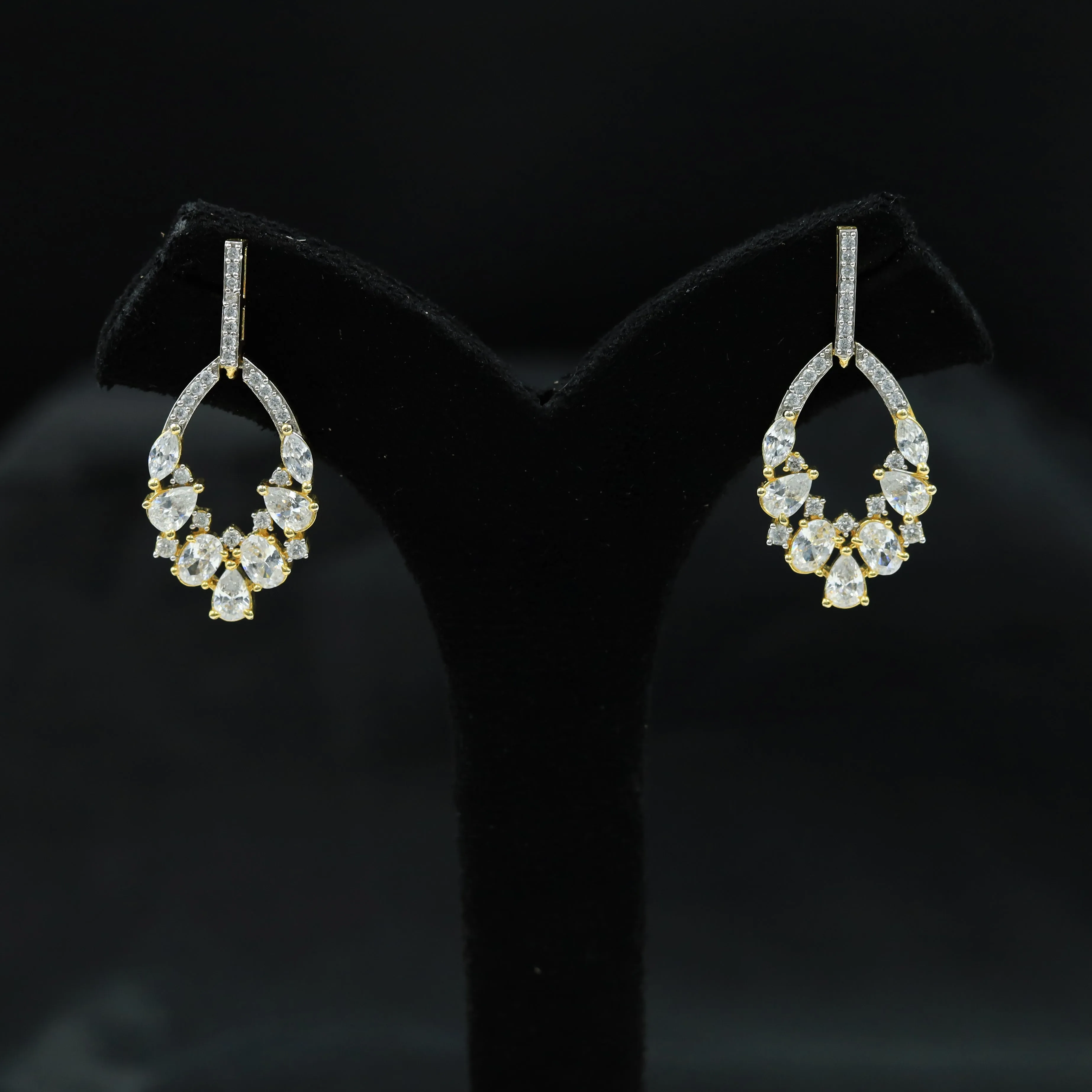 Designer Zircon/AD Light Earring 4647