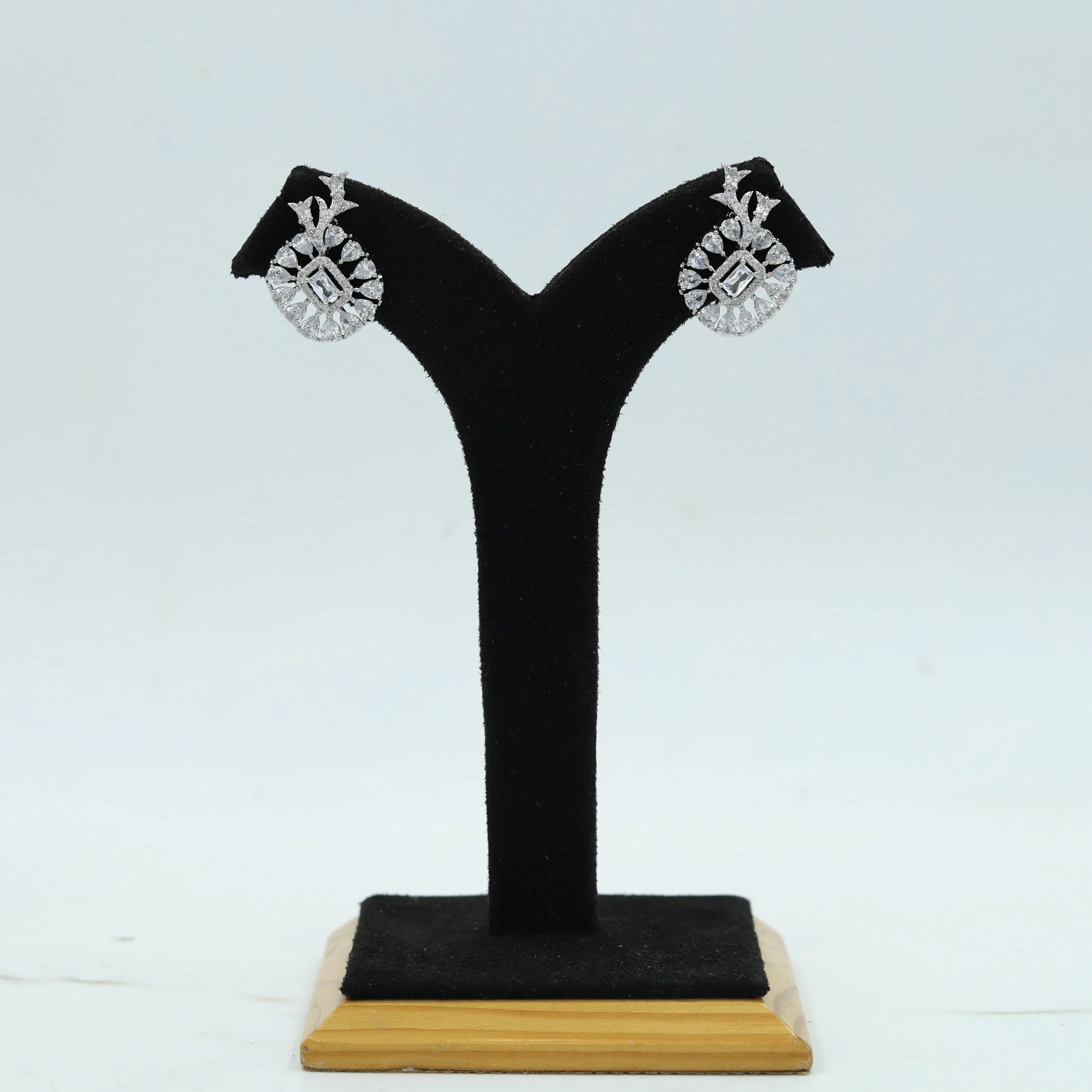 Medium Zircon/AD Pendant Set 16242-69