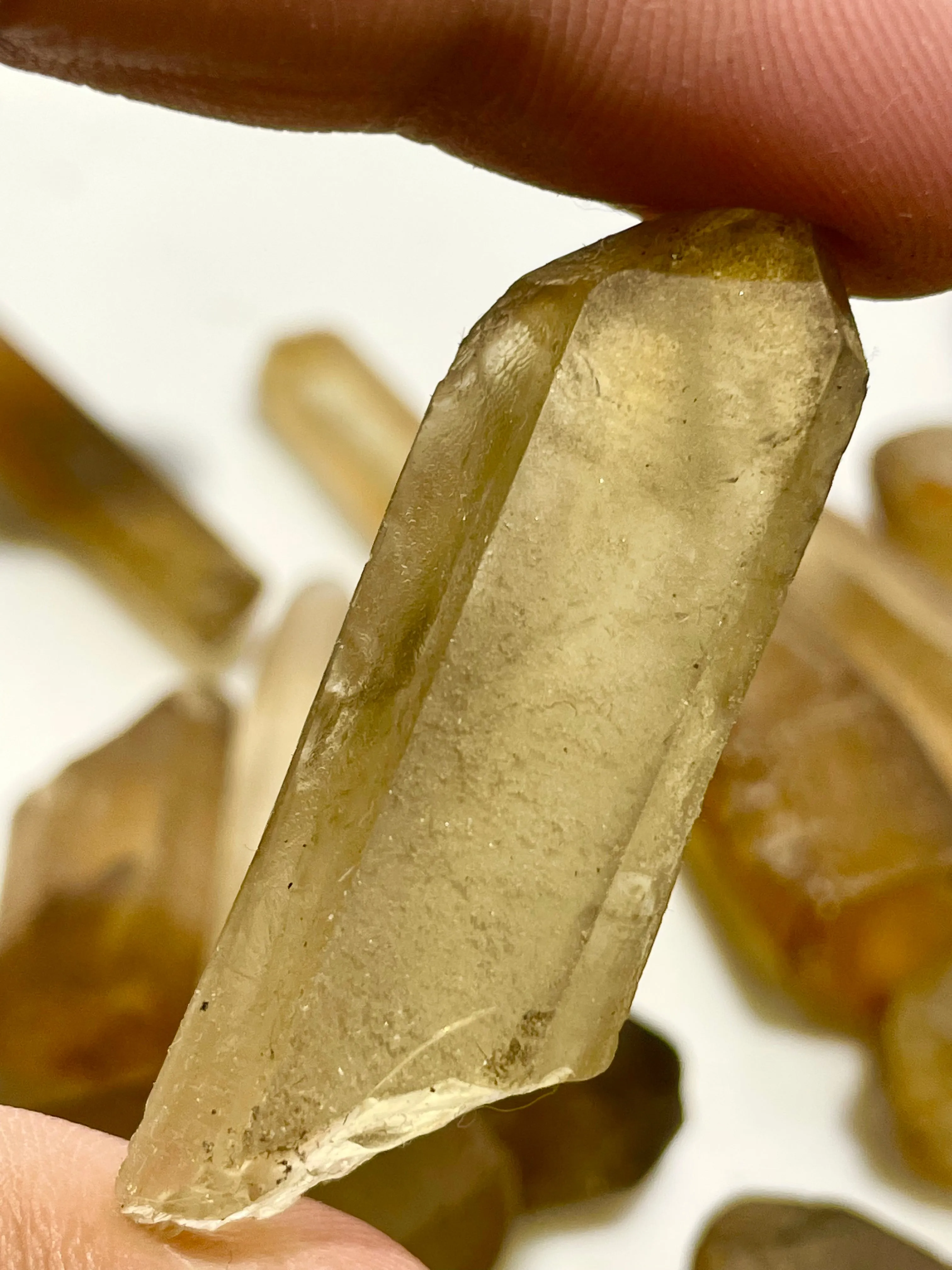 Natural Zambian Citrine, 1.32Kg 34Pieces Wholesale Flat