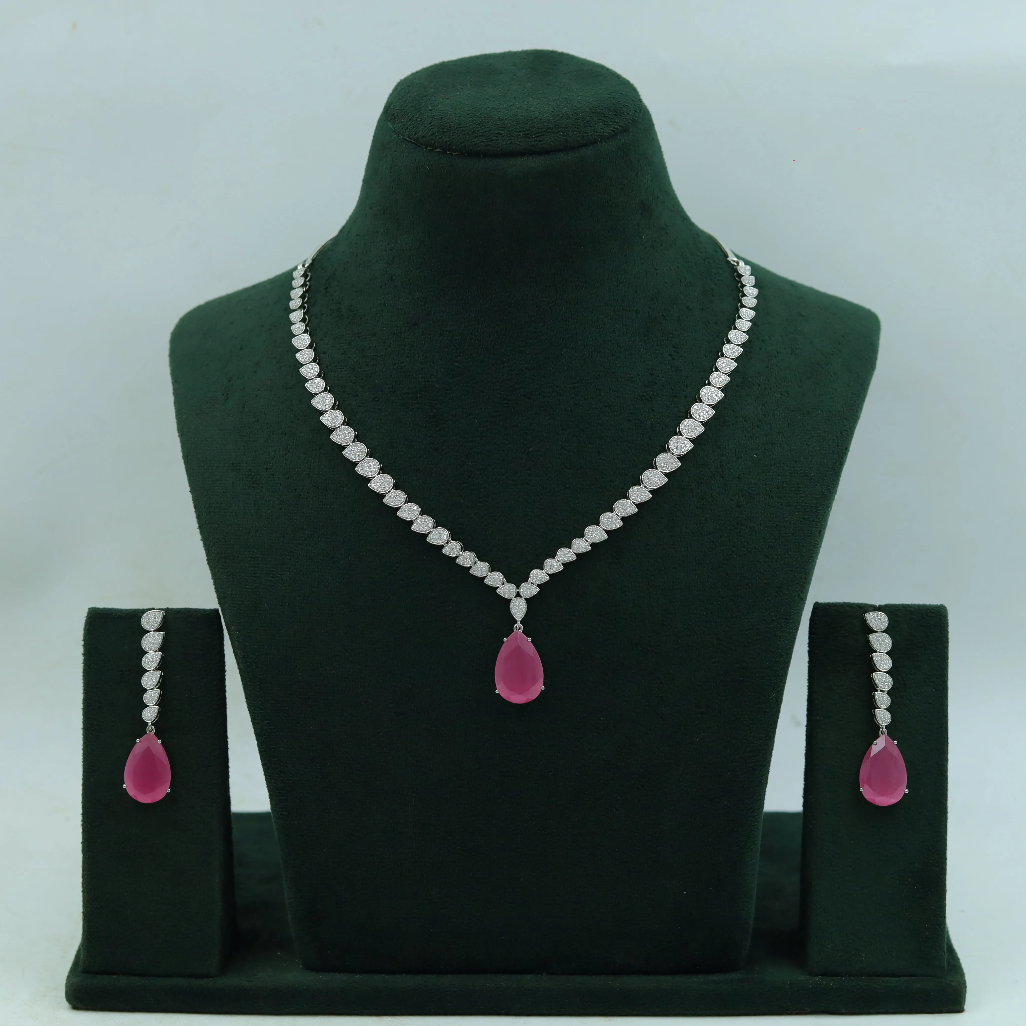 Round Neck Zircon/AD Necklace Set 15842-28