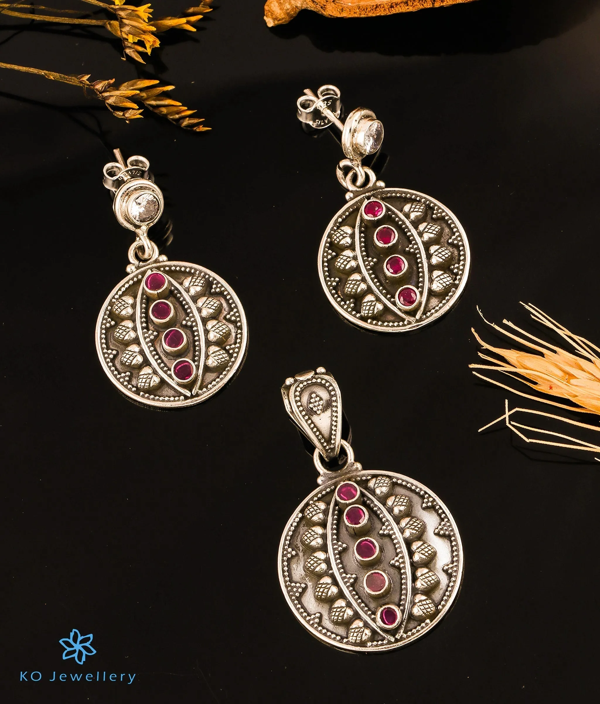 The Bhuvan Silver Gemstone Pendant Set (Red)