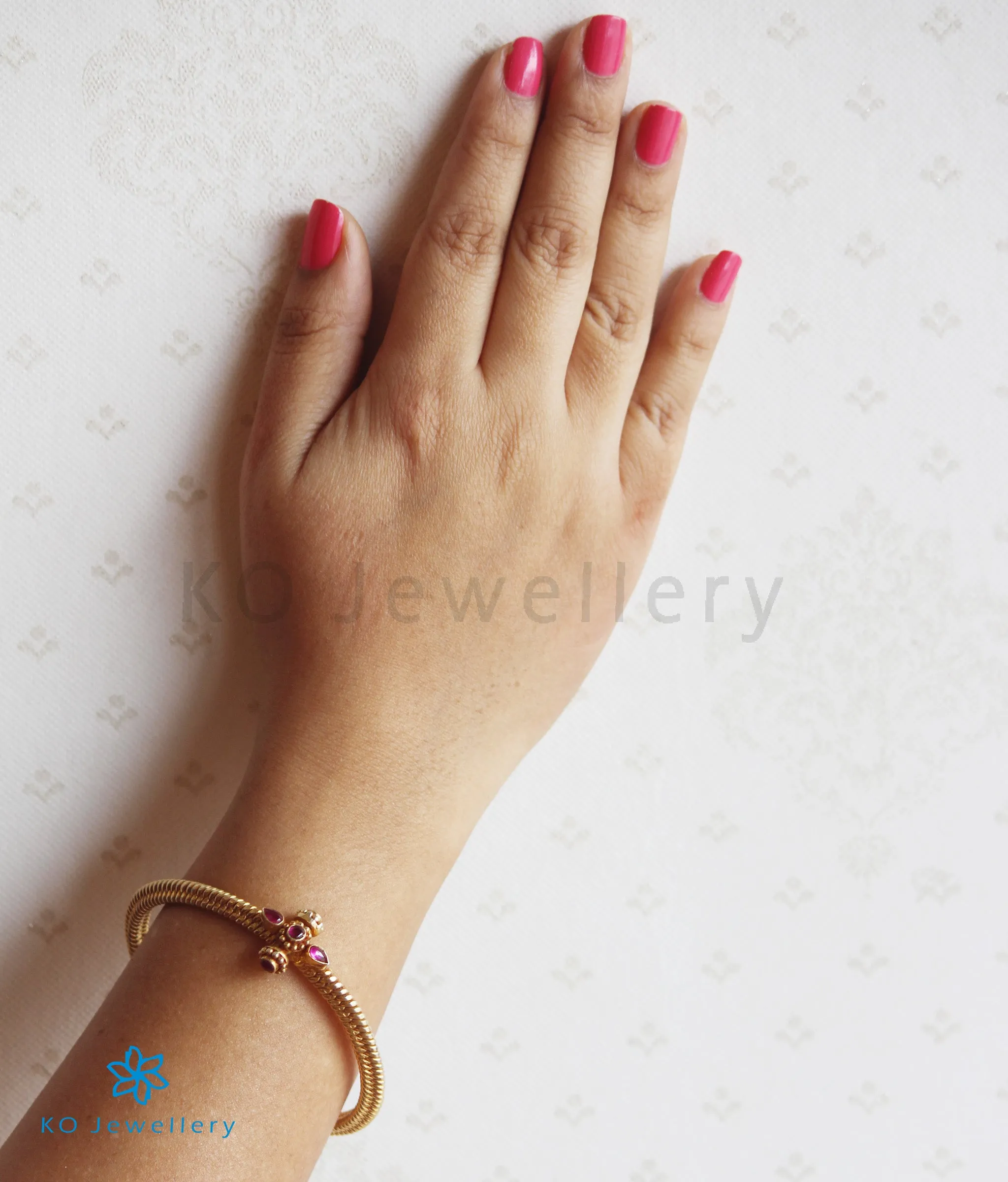 The Classic Golusu Antique Silver Openable Bracelet (Size/2.2/2.6)
