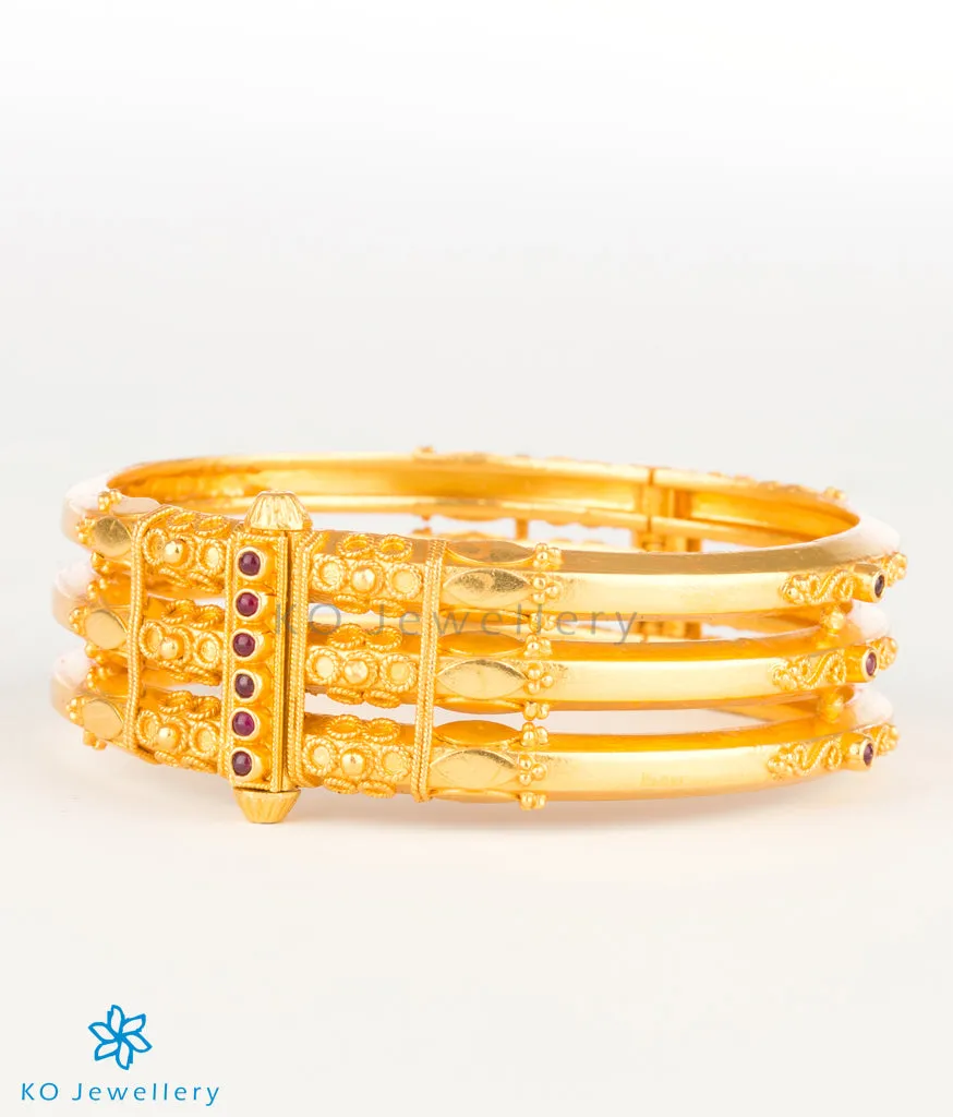 The Kumud Silver Coorgi Bracelet (Three layers/Size 2.2/2.4/2.6/2.8)